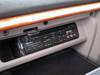 2002 Toyota Mark II Pictures