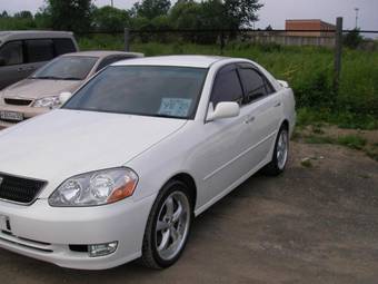 2002 Toyota Mark II Pictures