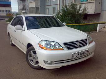 2002 Toyota Mark II Photos