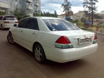 2002 Toyota Mark II Photos