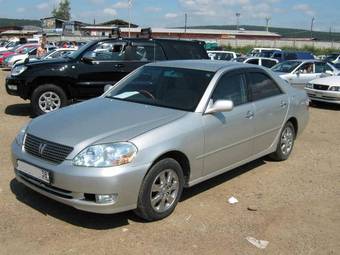 2002 Toyota Mark II Photos