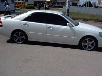 2002 Toyota Mark II Photos