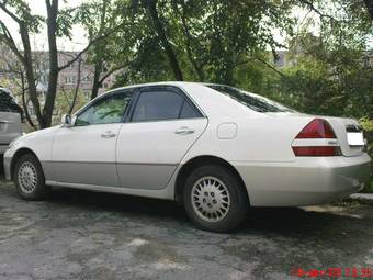 2002 Toyota Mark II Photos