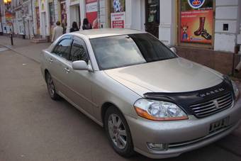 2002 Toyota Mark II Photos