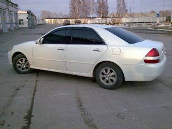 2002 Toyota Mark II Photos