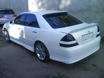 2002 Toyota Mark II Photos