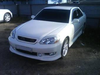 2002 Toyota Mark II Photos