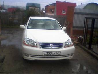 2002 Toyota Mark II Photos