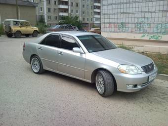 2002 Toyota Mark II Photos