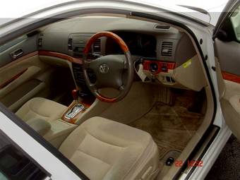 2003 Toyota Mark II Pictures