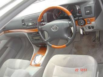 2003 Toyota Mark II Photos
