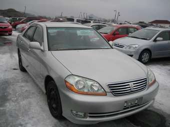 2003 Toyota Mark II Photos