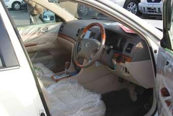 2003 Toyota Mark II Pictures