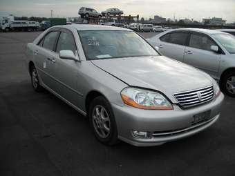 2003 Toyota Mark II Photos