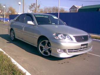 2003 Toyota Mark II Photos