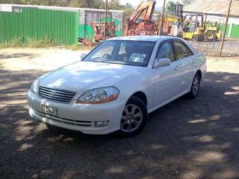 2003 Toyota Mark II Photos