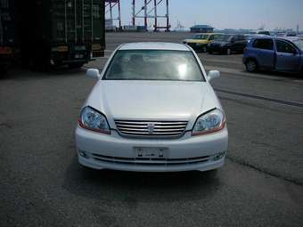 2003 Toyota Mark II Photos