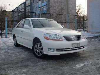 2003 Toyota Mark II Pictures