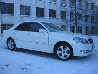 2003 Toyota Mark II Photos