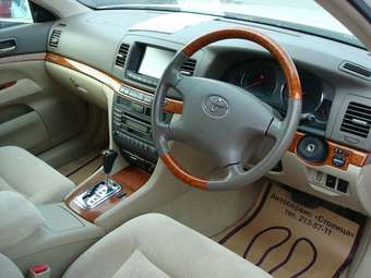 2003 Toyota Mark II Photos