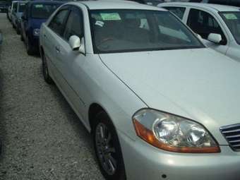 2003 Toyota Mark II Photos