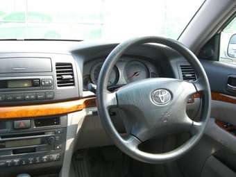 2003 Toyota Mark II Images