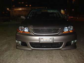 2003 Toyota Mark II Wallpapers