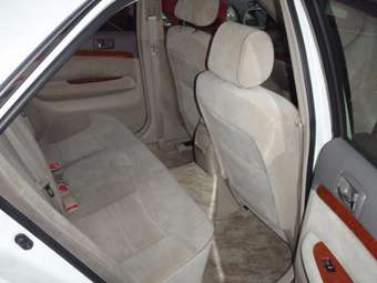 2003 Toyota Mark II Pictures