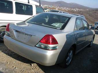 2003 Toyota Mark II Pictures