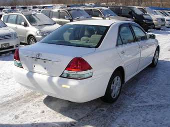 2003 Toyota Mark II Photos
