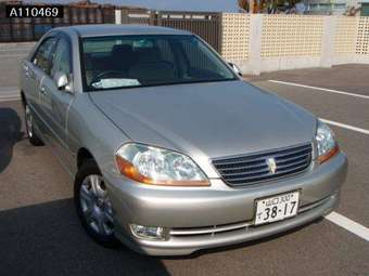 2003 Toyota Mark II Photos