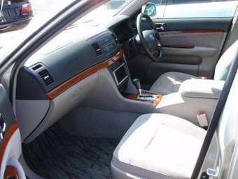 2003 Toyota Mark II Photos