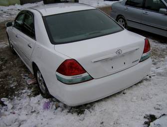 2003 Toyota Mark II Photos