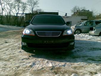 2003 Toyota Mark II Photos