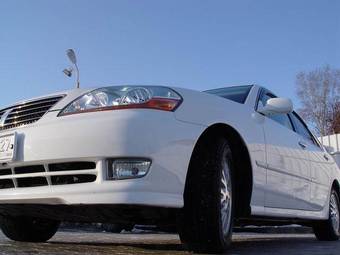 2003 Toyota Mark II Photos