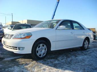 2003 Toyota Mark II Photos