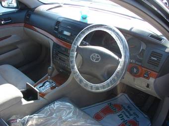 2003 Toyota Mark II Photos