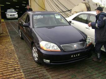 2003 Toyota Mark II Pictures