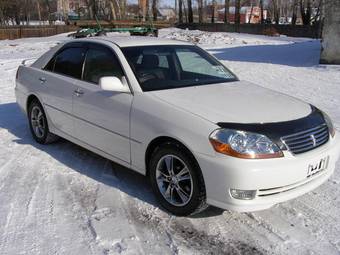 2003 Toyota Mark II Photos