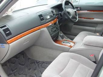 2003 Toyota Mark II Pictures