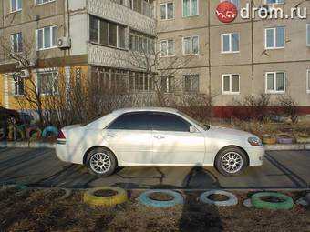 2003 Toyota Mark II Photos