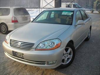 2003 Toyota Mark II Photos