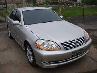 2003 Toyota Mark II Photos