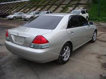 2003 Toyota Mark II Photos