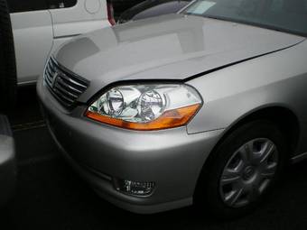 2003 Toyota Mark II Photos