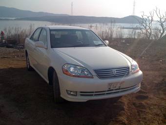 2003 Toyota Mark II Photos