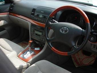 2003 Toyota Mark II Photos