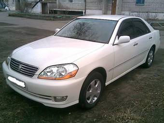2003 Toyota Mark II Photos