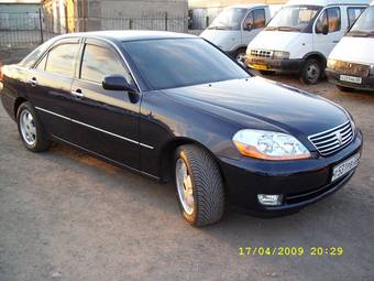 2003 Toyota Mark II Photos