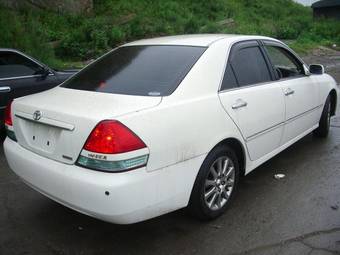 2003 Toyota Mark II Photos